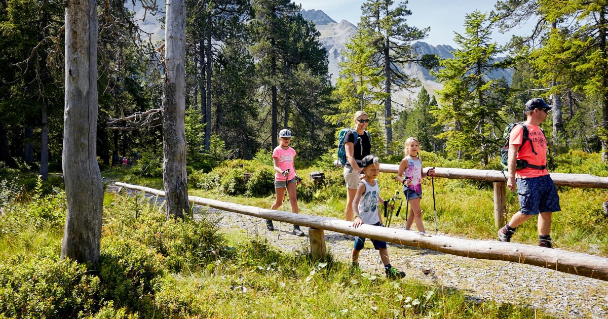 The 6 most beautiful family hikes in the Bernese Oberland / Berner ...