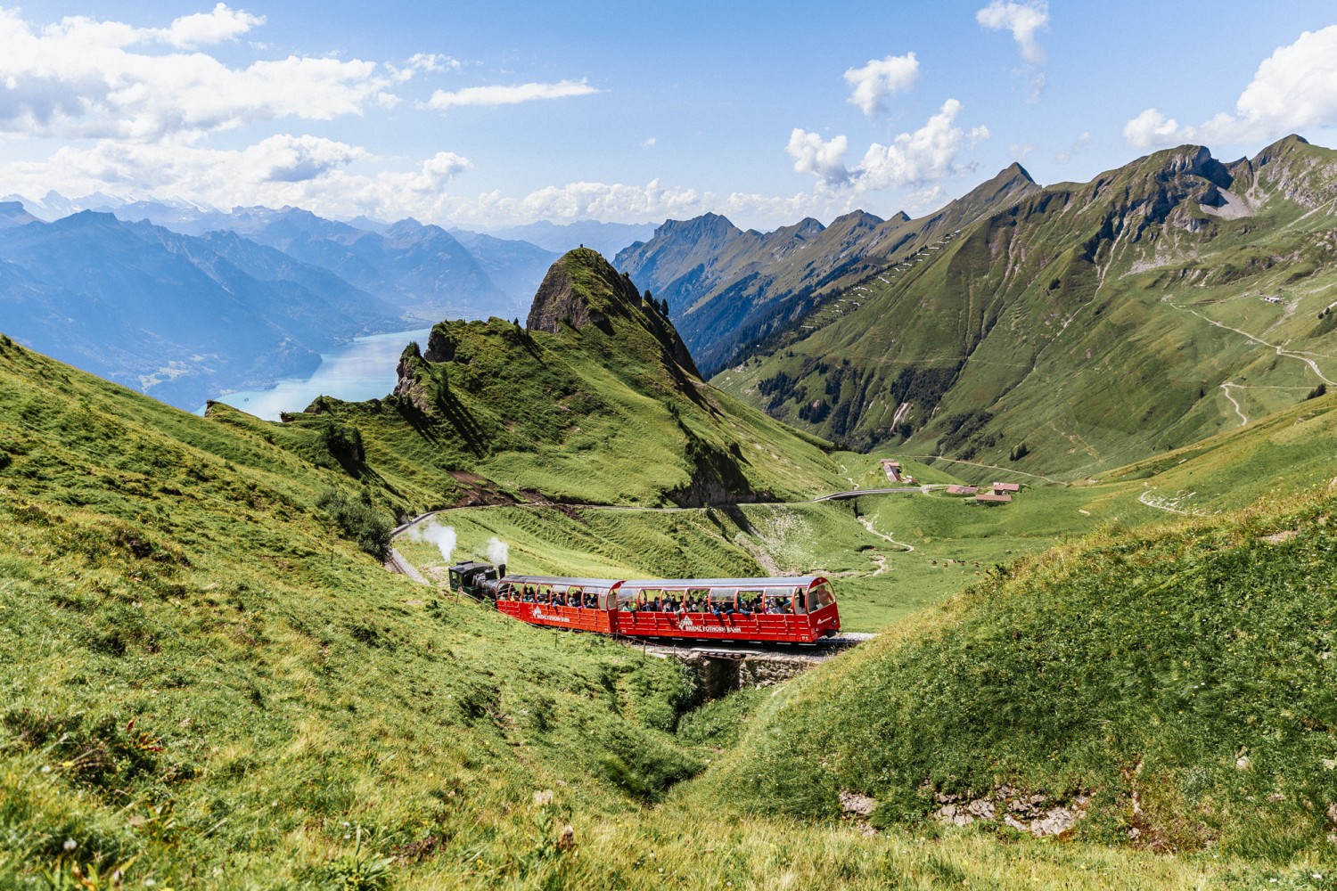 https://www.berneseoberlandpass.ch/assets/Uploads/2021-Brienzer-Rothorn-Bahn__FitWzE1MDAsMTUwMF0.jpg